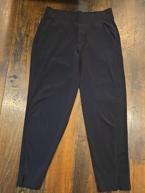 Athleta Pants Womens Size 6 Black Athletic Soho Jogger Pull On NWOT